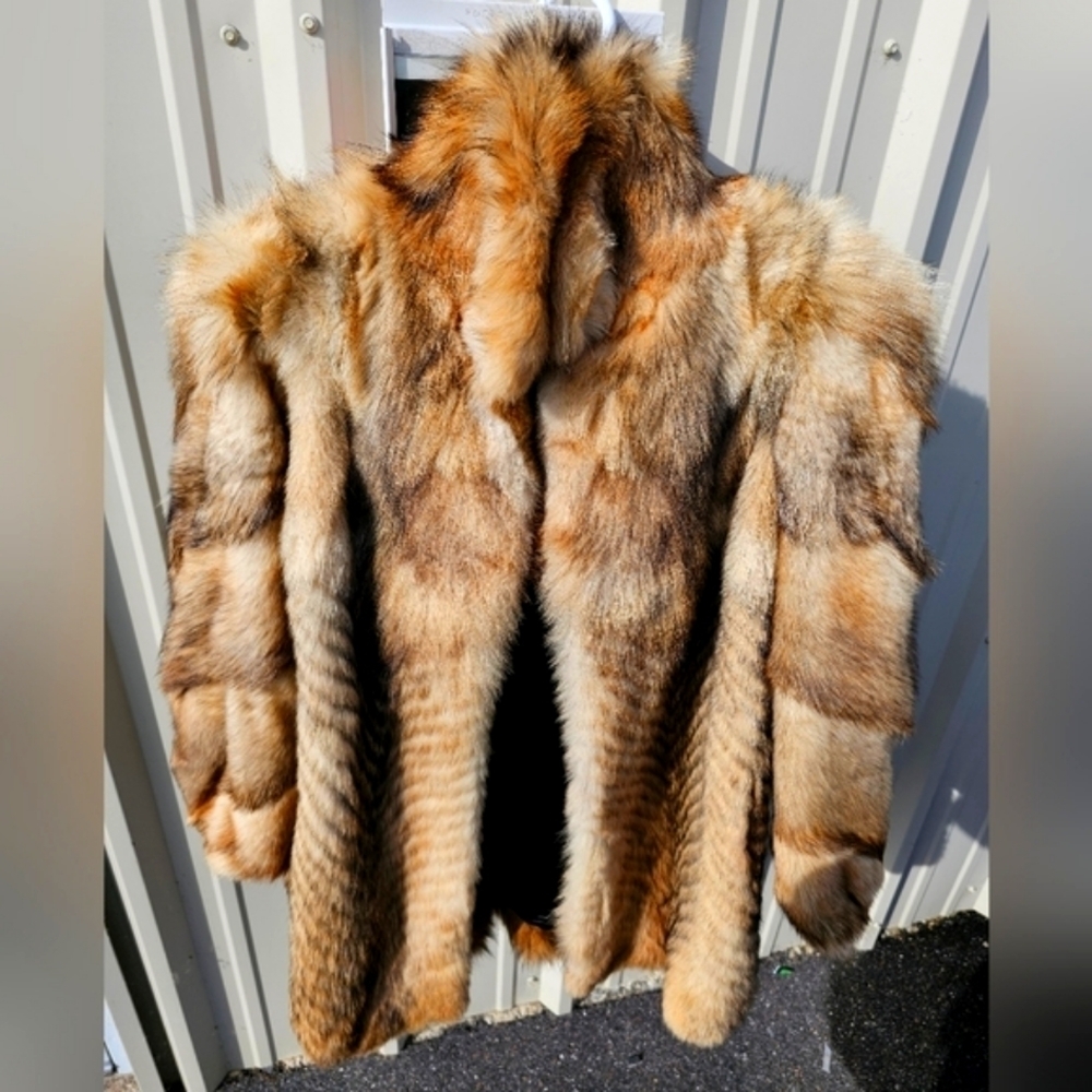 GLAMOROUS GENUINE CANADIAN RED FOX FUR VOLUPTUOUS COAT SIZE MED-LARGE - Picture 8 of 8